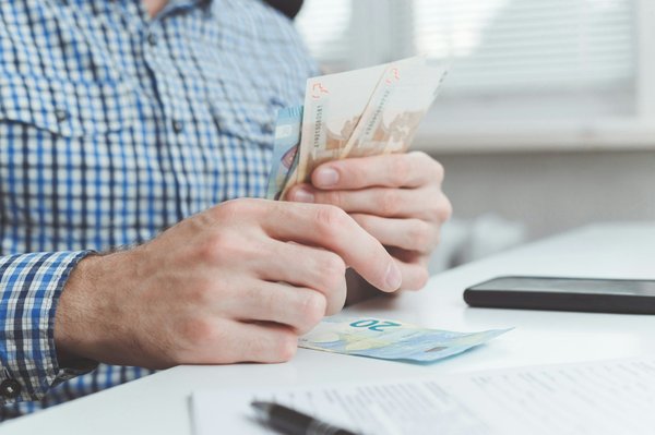 Les avantages du portage salarial commercial pour les grandes entreprises